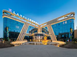 Aksu Textile Avenue Lanou International Hotel