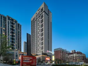 Jifeng International Hotel (Urumqi Youhao Road Business District Branch)