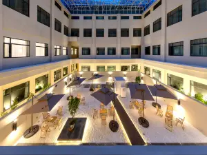 Atour Hotel Lhasa the Potala Palace Plaza Beijing Middle Road