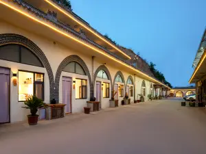 Cave Hotel