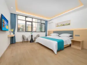 Junyi Homestay (Guilin North Station)