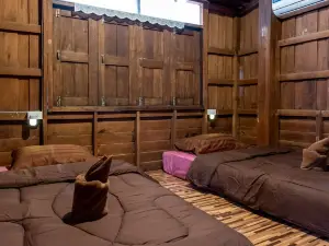 Hug Pai Boutique Hostel