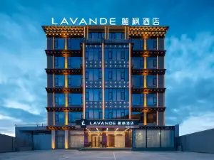 Lavande Hotel (Ganzi Batang Branch, National Highway 318)