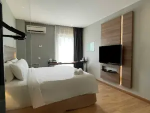 槓桿商務酒店（萬撓）