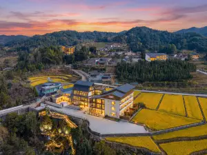 Rehai Zeyuan · Hot Spring Mountain Villa