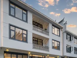 梵舍·青山外villa設計師定製美宿（三清山旅遊公路店）