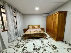 Luxurious Teak Furnished City Apartment w/ Pool