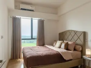 Calma 2BR II @Skyhouse Apartment