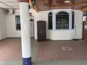 Cozy House Tenom