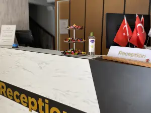 瑪拉迪迪姆飯店