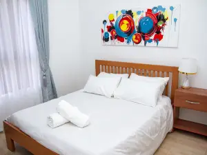 Coastal vibes w/private beach access /Pearl Marina