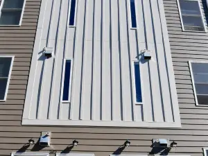 Modern & Spacious ~ 3bd/3ba RoofDeck!