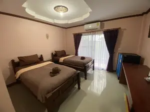 Sukhothai Grand Hotel and Landmark