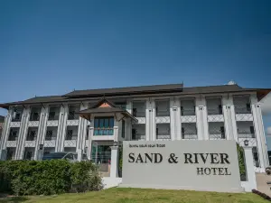 Sand & River Hotel