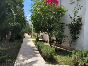 Comfortable 2 Bedroom Entire Apartment in Yasmine Hammamet Near Beach et Attractions