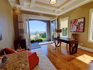 Stunning View in Elegant 1 Bedroom Suite