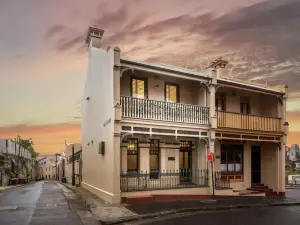 Millers Point Home Harbourside