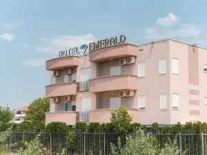 Emerald Hotel