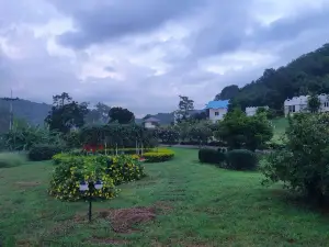 เดอะ บูดา รีสอร์ท มวกเหล็ก