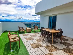 2 BR Penthouse w/ Wide Balcony and 7ft Billiards