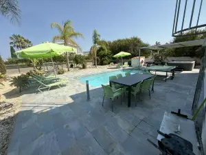 Villa Coralia Gardens 1km From Coral Bay Beach