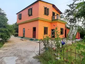 Tharu Mango Garden Resort