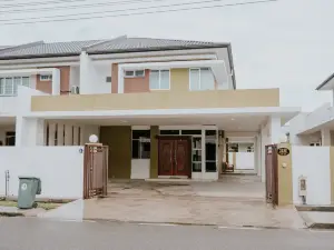 Sibu 500Mbps 10pax 4BR - No Wedding Acts Allowed