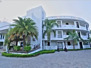 Om Sanctuary Resort By Pinks Hospitality