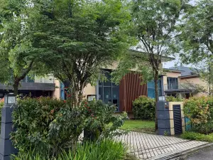 Forest City Golf Villa 5pax