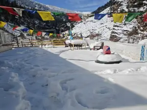 Alooma Valley View Stays