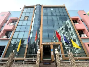 โฮเทล ซี แซนด์ ดิกา