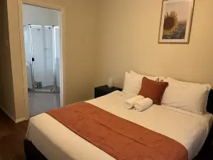 Tasha's Apartments in Angle Park - N38