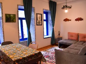 The Librarians' House with Balcony