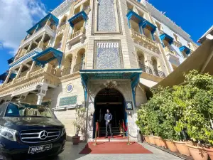 Royal Victoria - Ex British Embassy