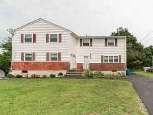 65 - 5BR Randolph | Elegant Haven near Dog Park