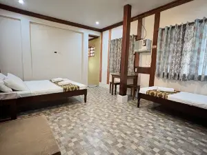 Sequor Palm Villa "Main Building"