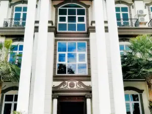 Hong Ye Yuan Tu Hotel