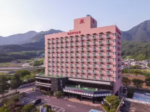 Bogok Royal Tourist Hotel