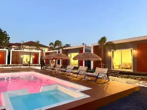 D Glamor Resort