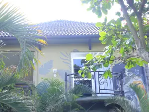 Hide Out Lake Villa Uganda