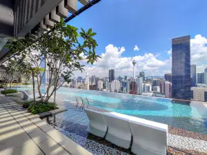 แอ็กซอน บาย ลักซ์ โฮม