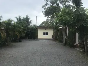 Naiwang Resort