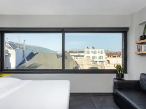 THE URBANIST •inner city residences•