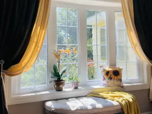 Elegant 3BR/2BA House in the Heart of Princeton + Free Parking