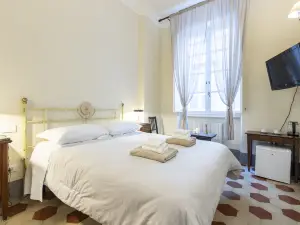 Lucca Charm B&B