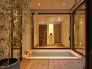 OKADOYA Osaka Kishinosato-tamade “Sky Window SPA”