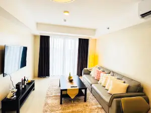 Luxury hotel near City of Dreams Solaire NAIA MOA- City of bridge