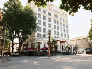 An Phat Luxury Hotel