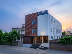 โรงแรม เท็น สแควร์ - 5 นาทีจาก ทัชมาฮาล