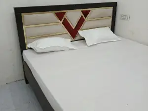 Awadh Biharee Inn